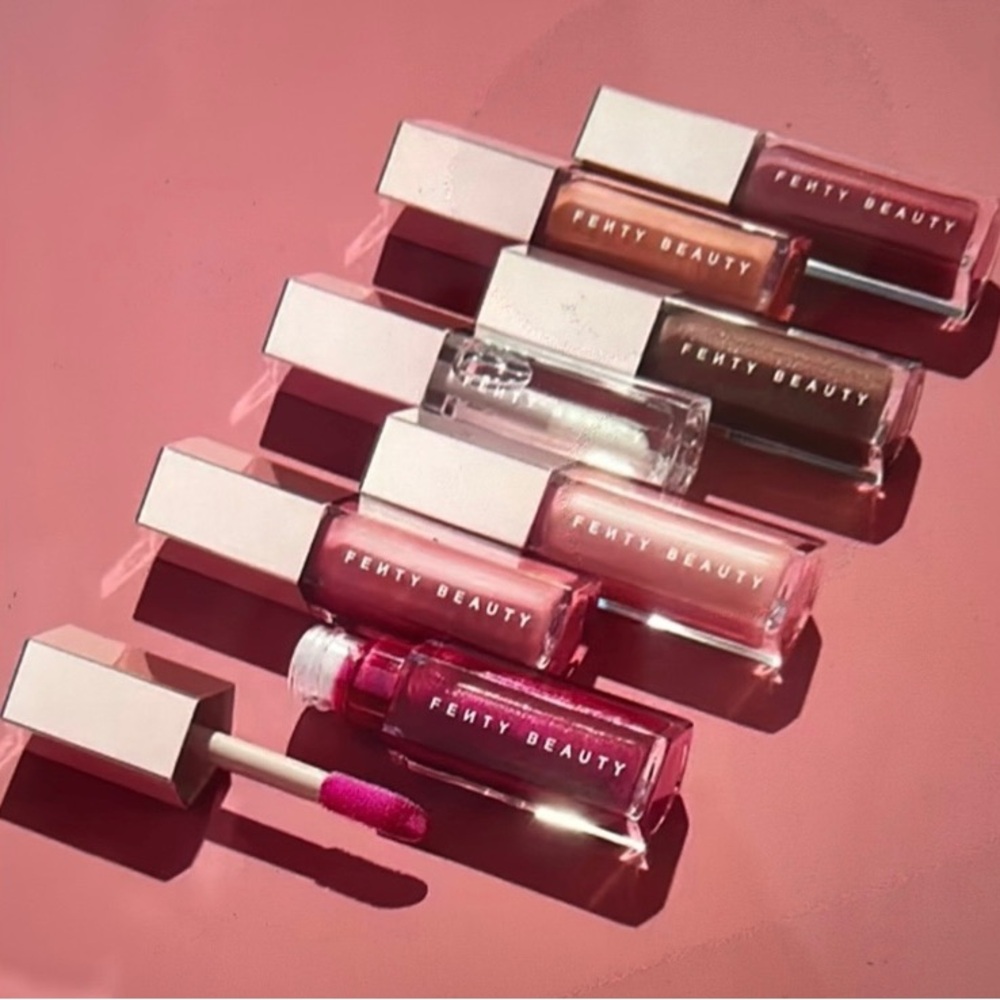 Fenty Beauty Gloss Bomb Universal Lip Luminizer Riri - Picture 8 of 12